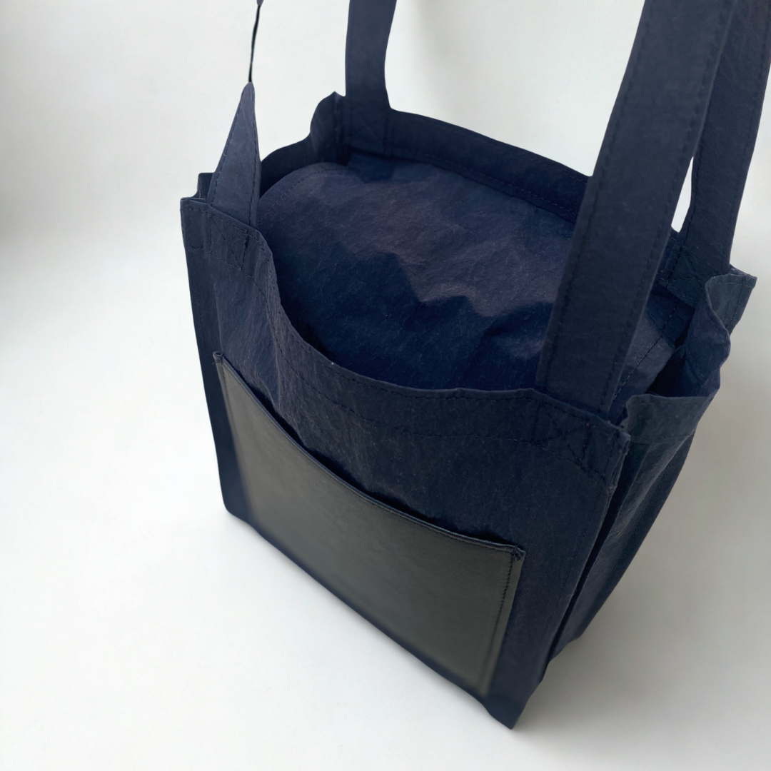Book Holic Tote｜本好きのための収納力